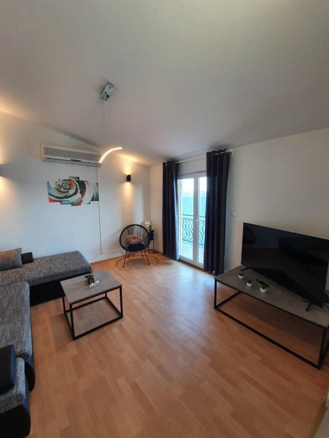 Apartment Zadoda Omiš Kültér fotó